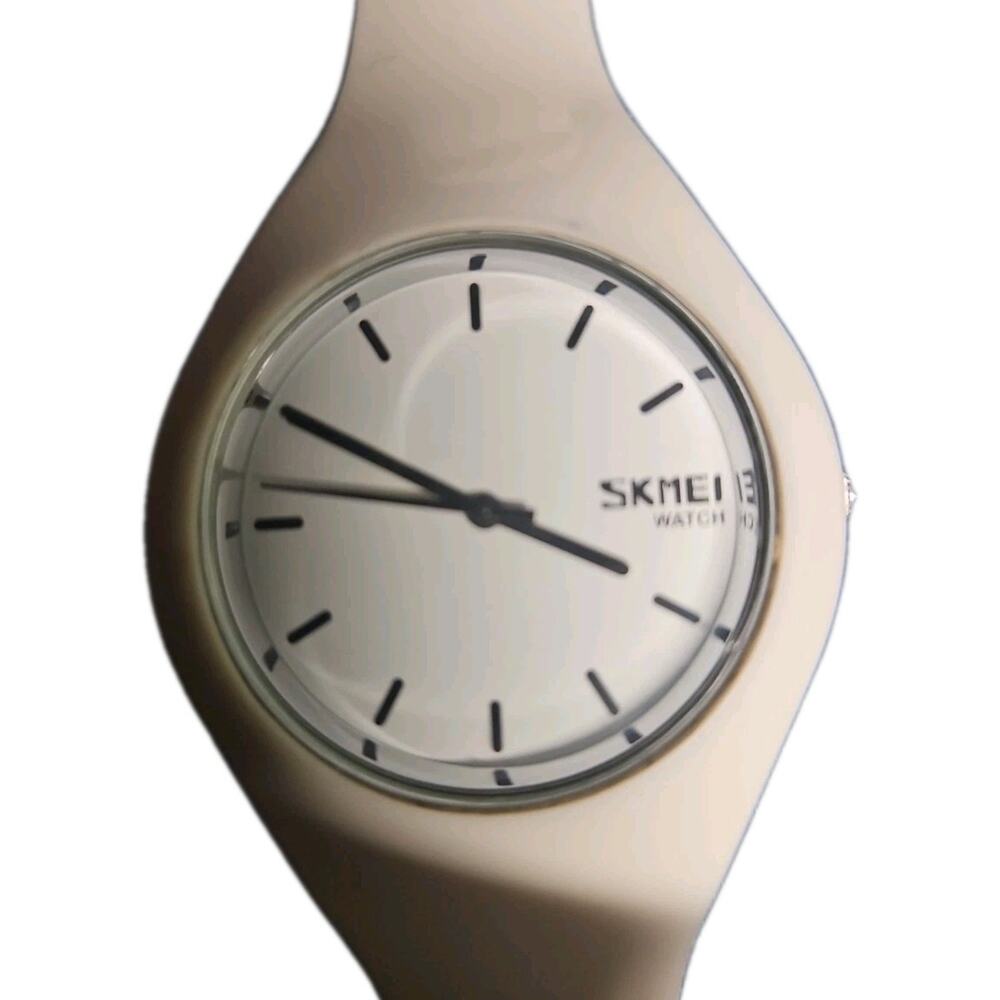 SKMEI Watch White Buckle Rubber Band Round Face WR30M Simple Stylish SR626SW